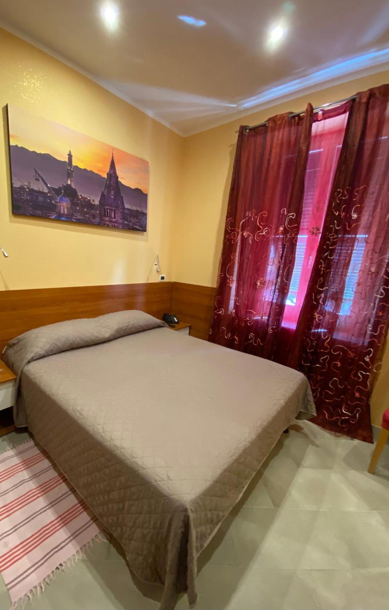 Albergo Parigi Генуя Экстерьер фото